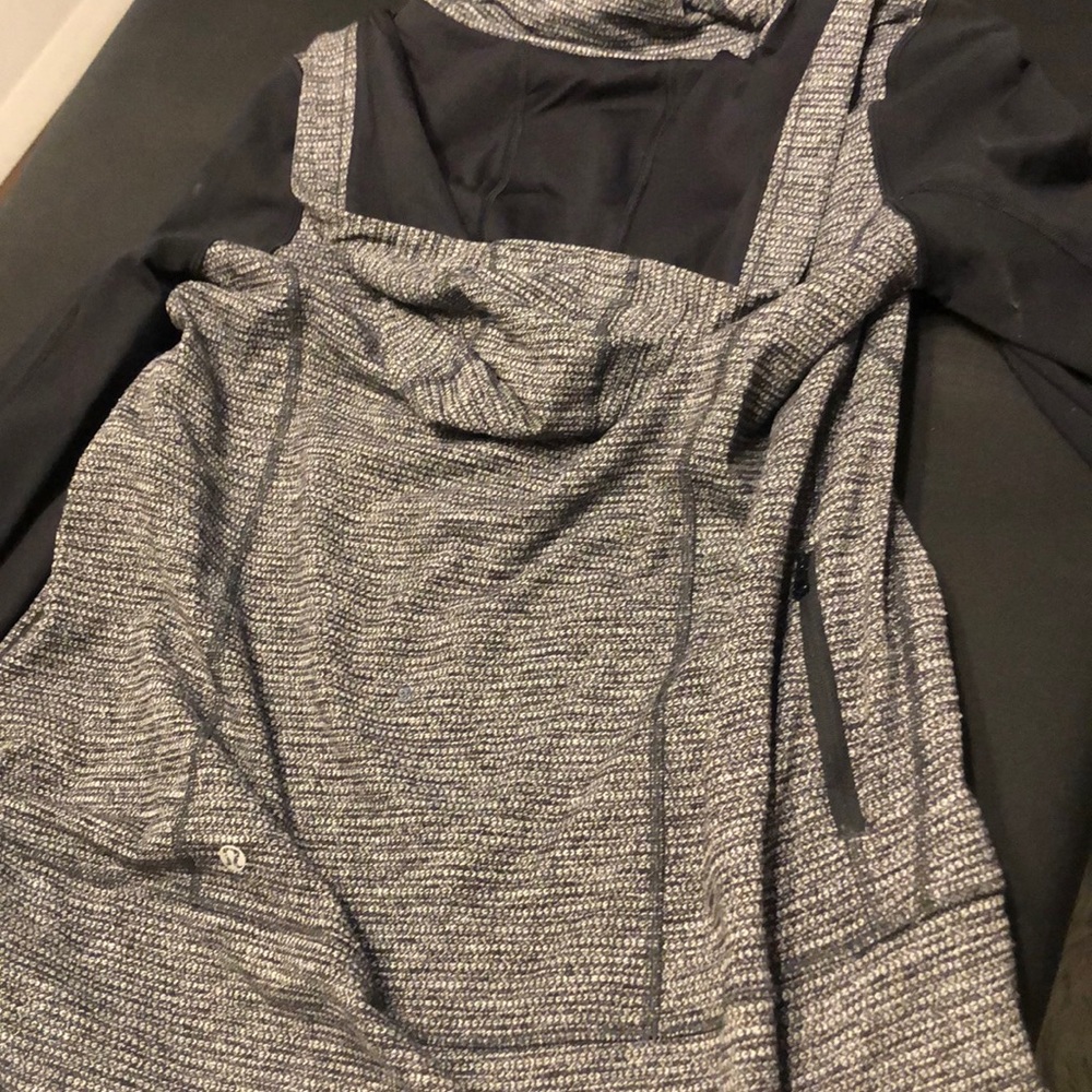 Lululemon stride II - Picture 2 of 2